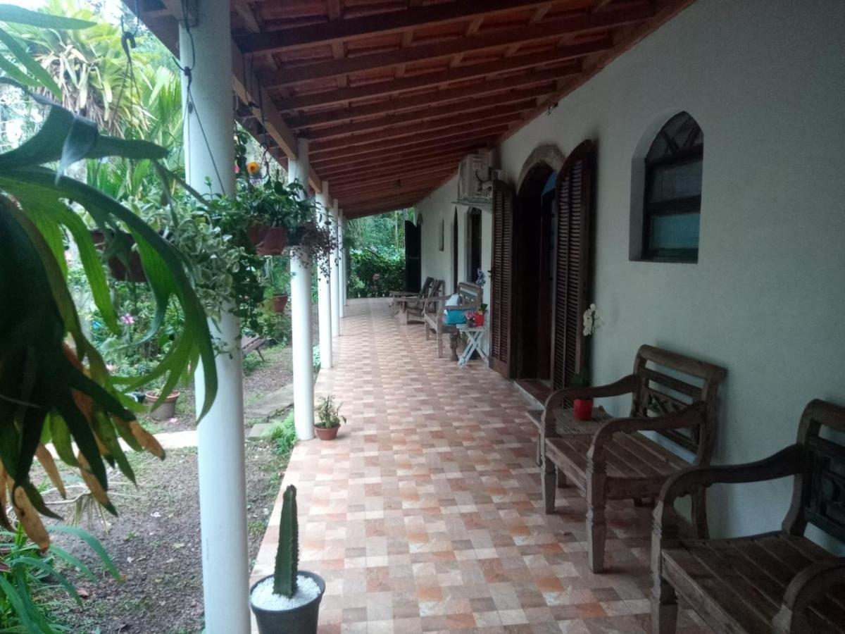 Suites Proximo Ao Rio Jaguareguava Em Bertioga Exterior foto